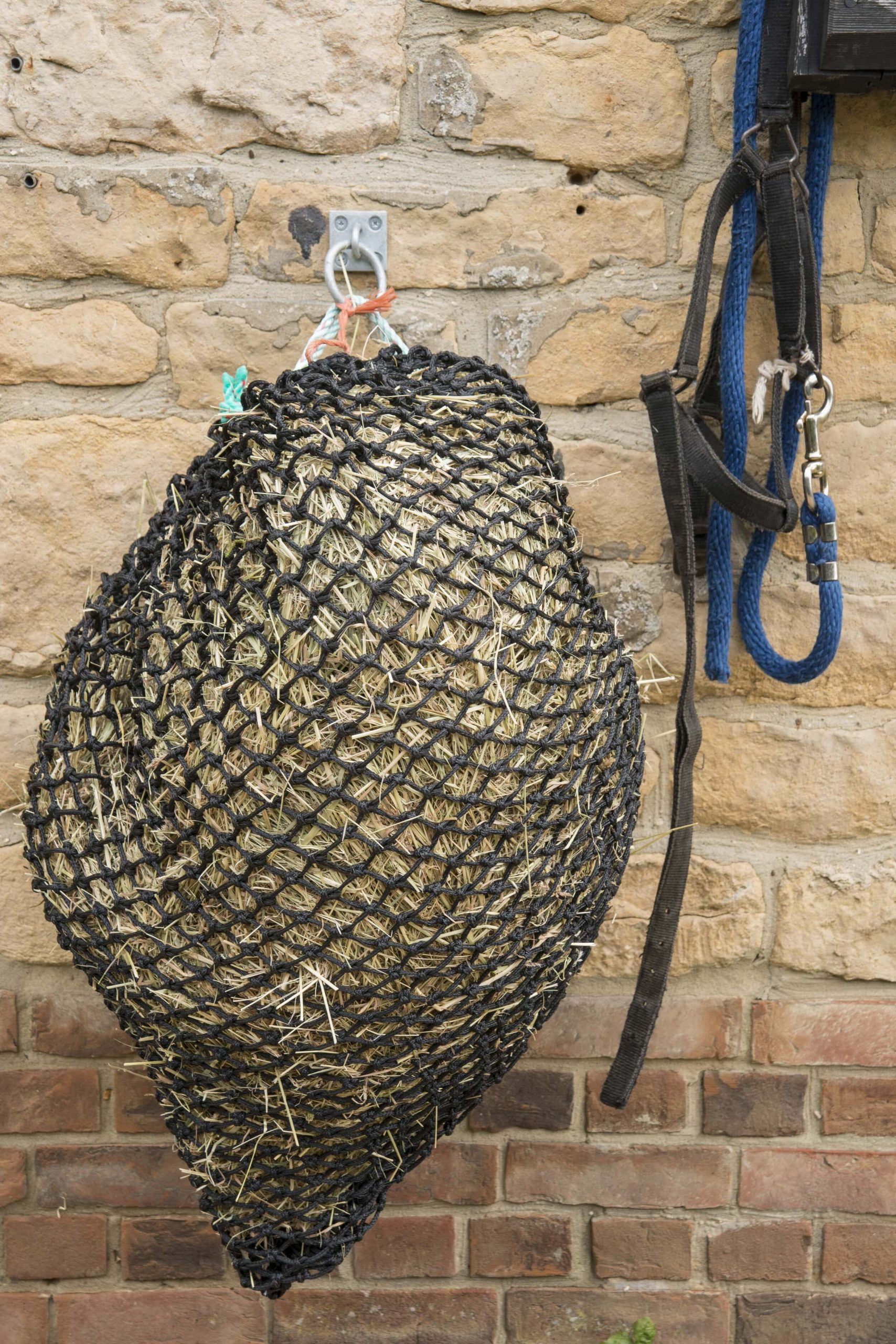 40'' Slow Trickle Feed Very Small Hole Haynet Haylage Hay Net Ringed 5 Colours 